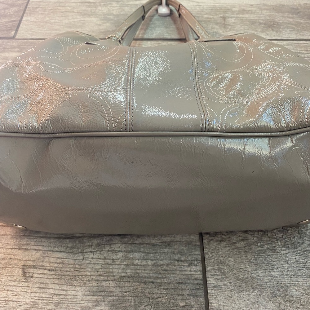 Coach Carryall Signature Stitch Frame - Picture 4 of 8